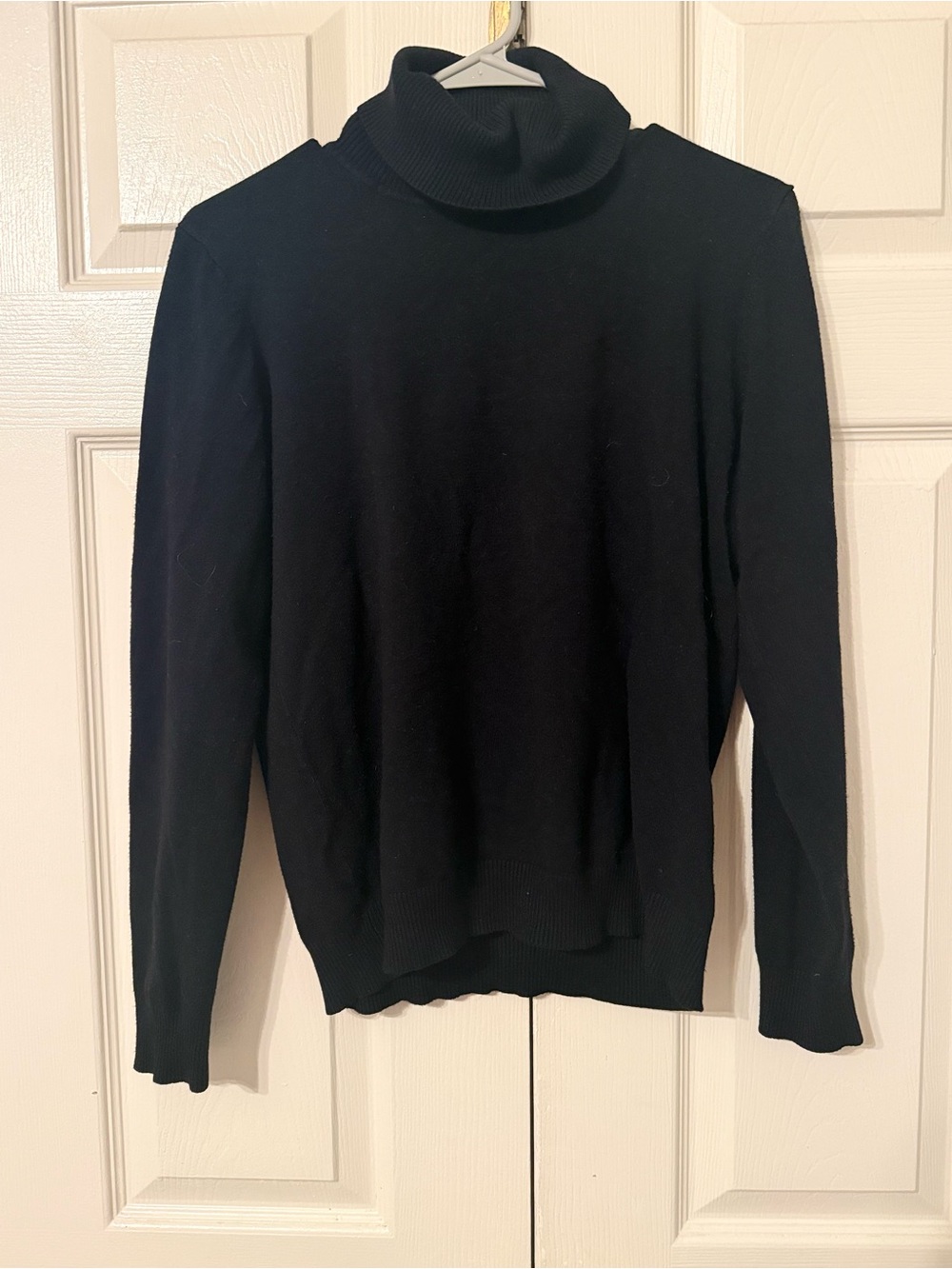 Andrew Marc women’s  Black Turtleneck Sweater - Slim Ribbed Neck